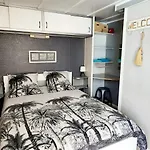 Tropica 2 Confort Climatise Feriehus *