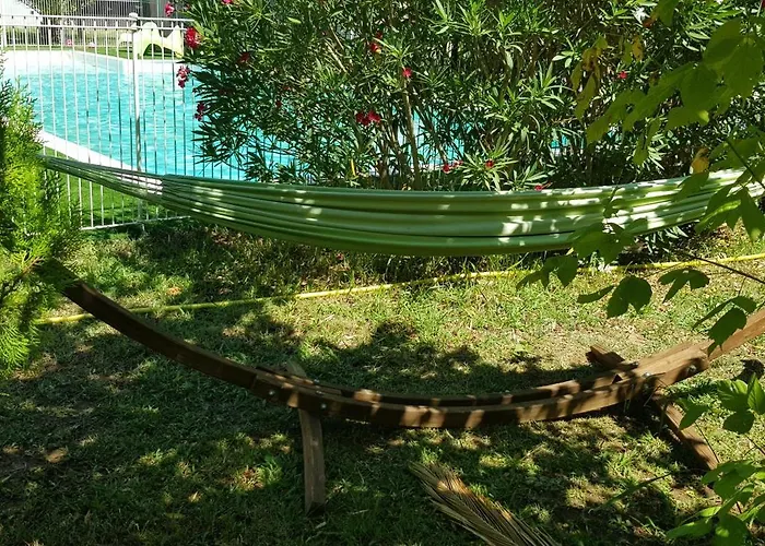 Tropica 2 Confort Climatise * Nîmes
